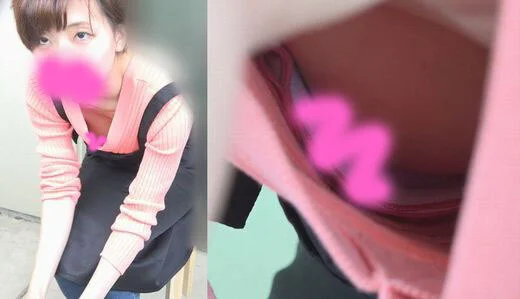 【前屈み胸チラ③】着やせする巨乳・激カワJDちゃん→→あ、あ、呼吸に合わせてブラ