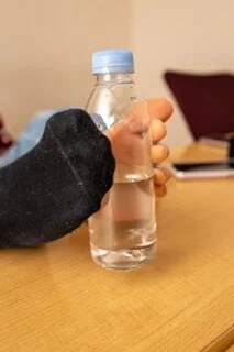 【本編顔出し】金髪が可愛い厚底スニーカーで蒸れた足の裏