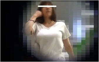 【街撮り動画77】清楚な人妻の巨乳揺れ