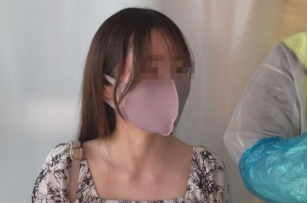 [ワクチン接種]神回!乃木坂系アイドルの乳首を捉えた!パンティは透け白で勃起不可