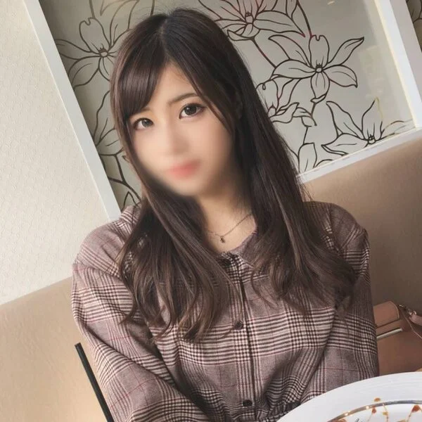 【フェラ好き女子大生を準即】関西弁のお嬢様系JDに店の■■■でしゃぶらせ、ホテル
