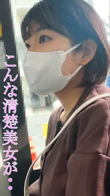 【撮影バレ→見せつけ#10】お姉さん乗客が他にもいるんですよ!?バスの中でGカッ