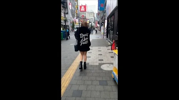 日中1人で歩くかわいい地雷系ギャルを追跡■■!