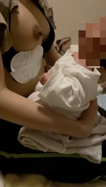 【家庭内■■】妻の授乳中おっぱい ■■■■動画 4本