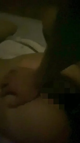 【家庭内■■】妻とのハメ撮り バックで激しく・・・