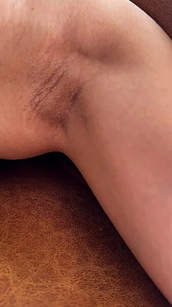 【家庭内XX】妻のエロい腋を■■■■!フェチにはたまらん!