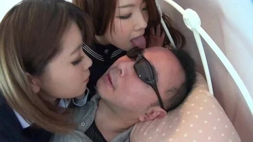 お得な3点セット 上半期BEST1～3 ドフェチ素人娘に顔を舐められる