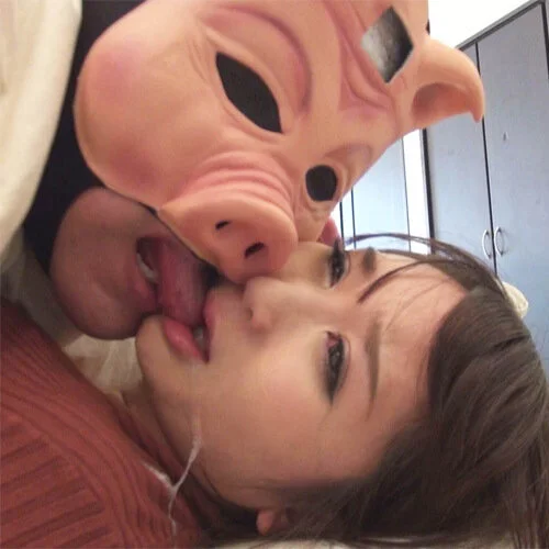 【個撮￥キモ男】フシミシズカ(人妻)【1】ブタに脅され、従うしかない人妻→号泣S