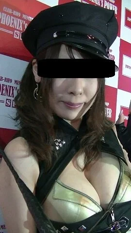 詰め合わせて超特価爆乳お姉さん&ミニスカエロクイーンセット!!