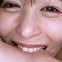 【噛みつき】小顔美女の小悪魔噛みつき!乃木絢愛ちゃんの本気噛み 前編