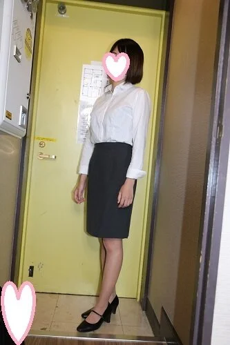 大量激安437枚💛二十歳のスレンダースーパー美人OL(前編)