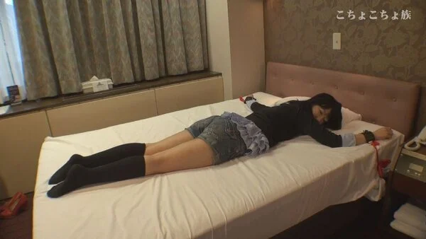 こちょこちょ族 究極■■ータ変態娘 18歳 みく 私服編 その2