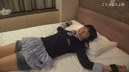 こちょこちょ族 究極■■ータ変態娘 18歳 みく お買い得セット!