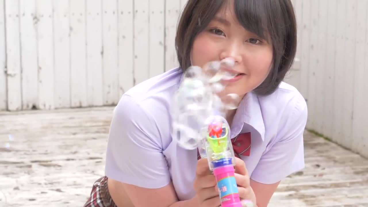 身長150cmEカップ、あどけない美少女のシミ。/宮星しずく サンプル画像 2