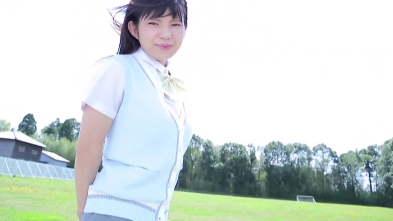 Hな下乳系グラドル。/小山珠那 サンプル画像 1