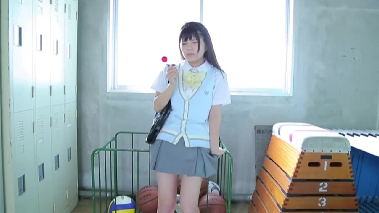 Hな下乳系グラドル。/小山珠那 サンプル画像 2