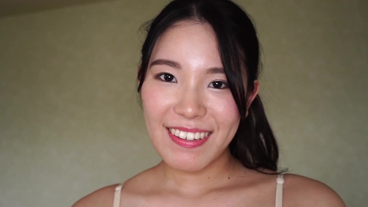 松島安里  現役エステティシャンはHカップ サンプル画像 1