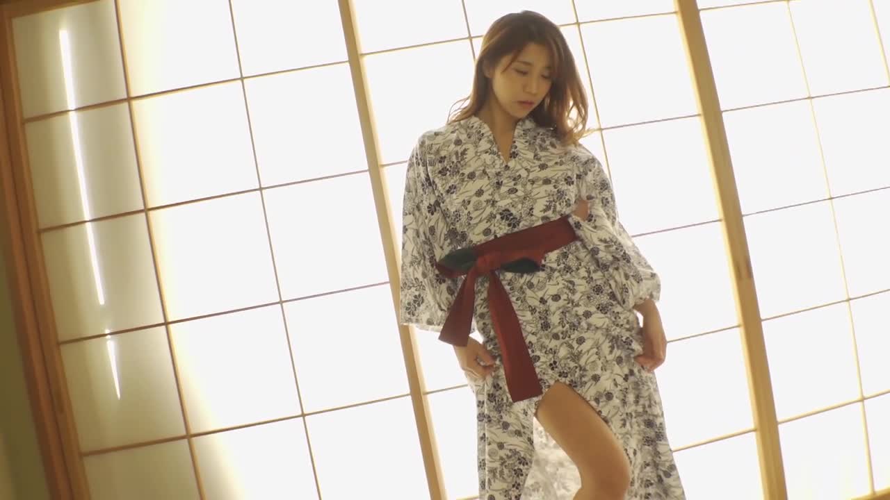 華彩なな  相部屋ホテル ～美人上司と部下の出張先での愛の物語～ サンプル画像 14