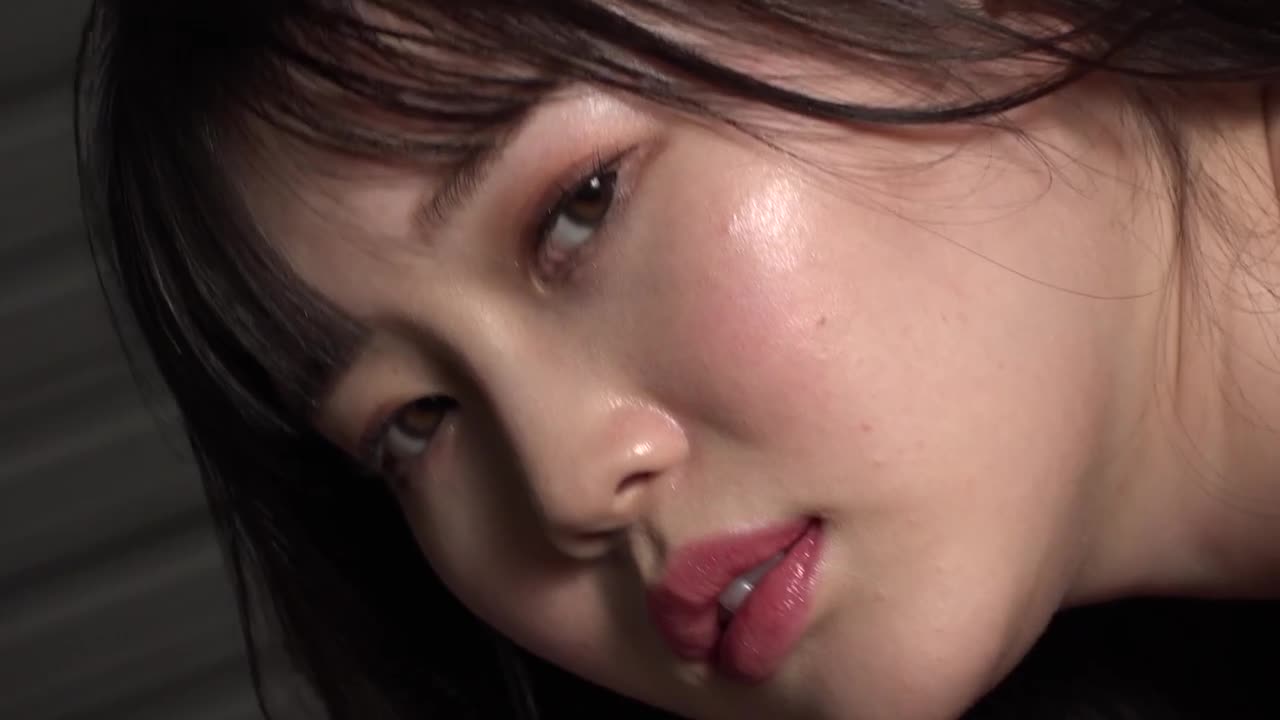 伊川愛梨  Jカップアイドル  愛のポワール サンプル画像 5