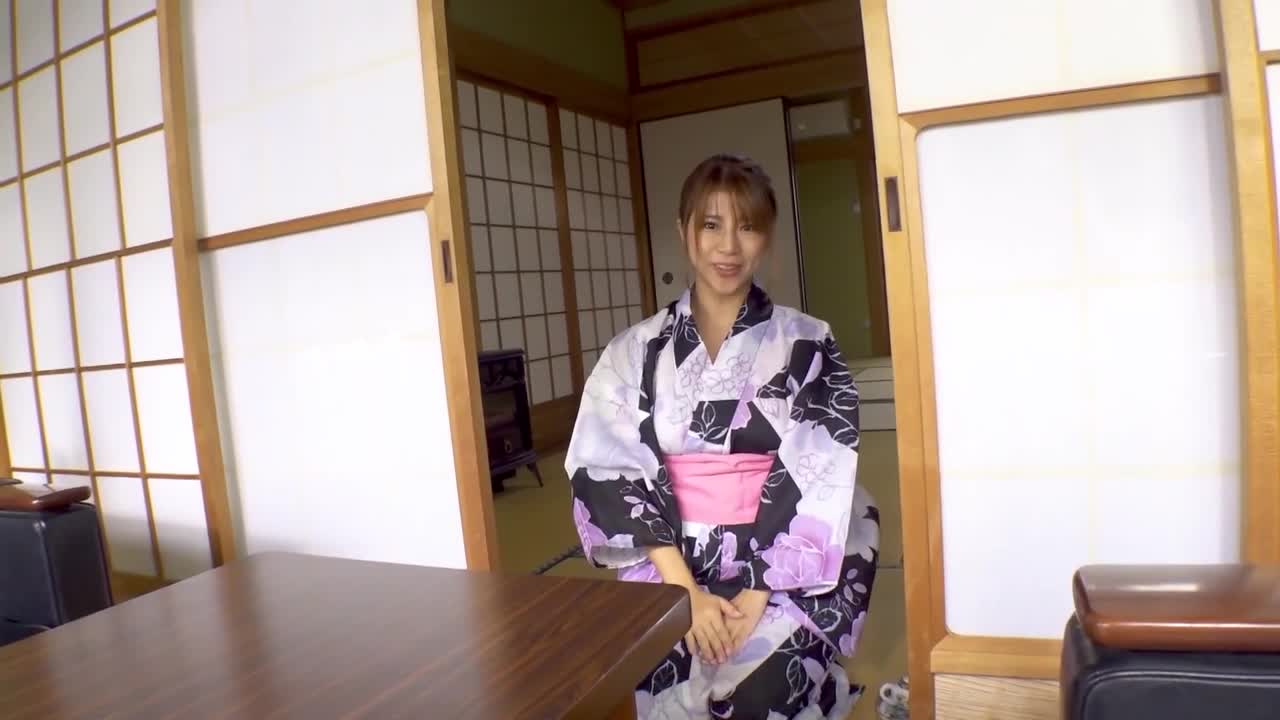 華彩なな  淫ら～美熟女女将のおもてなし～ サンプル画像 1