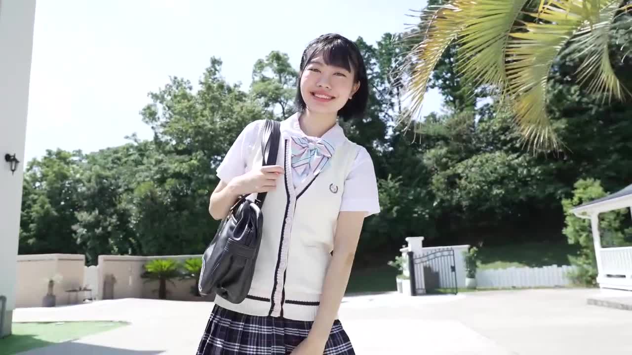 梅澤絵見  デビューからここまでやっちゃう！？ サンプル画像 1