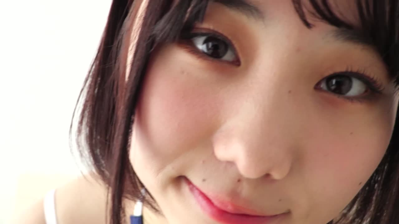 髪の毛はショートでもアソコはツルツルの10代思春期の女子校生を捕獲してみた サンプル画像 1