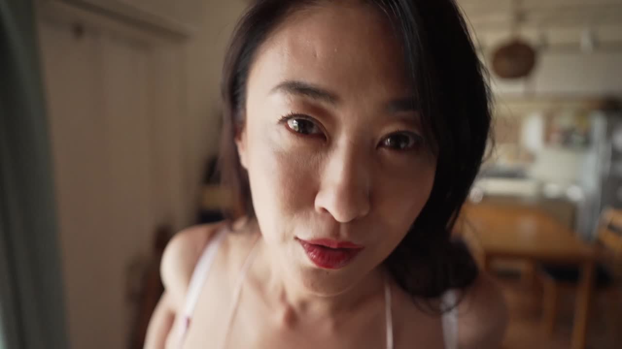 沢地優佳  南国熟女 サンプル画像 16