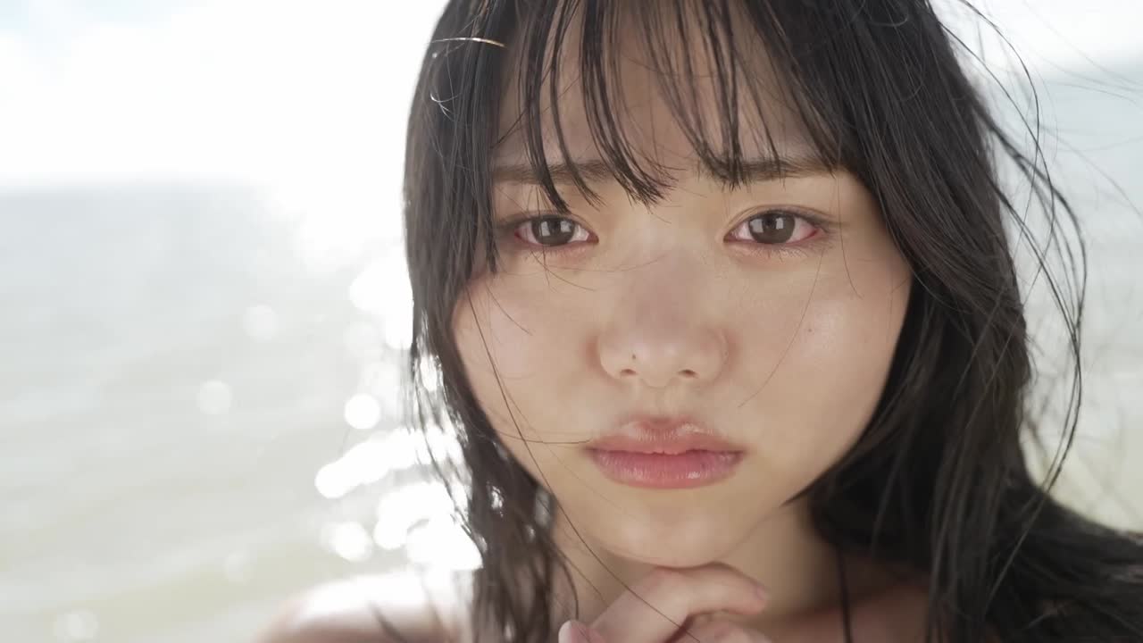 鈴木優愛  胸いっぱいの愛 サンプル画像 16