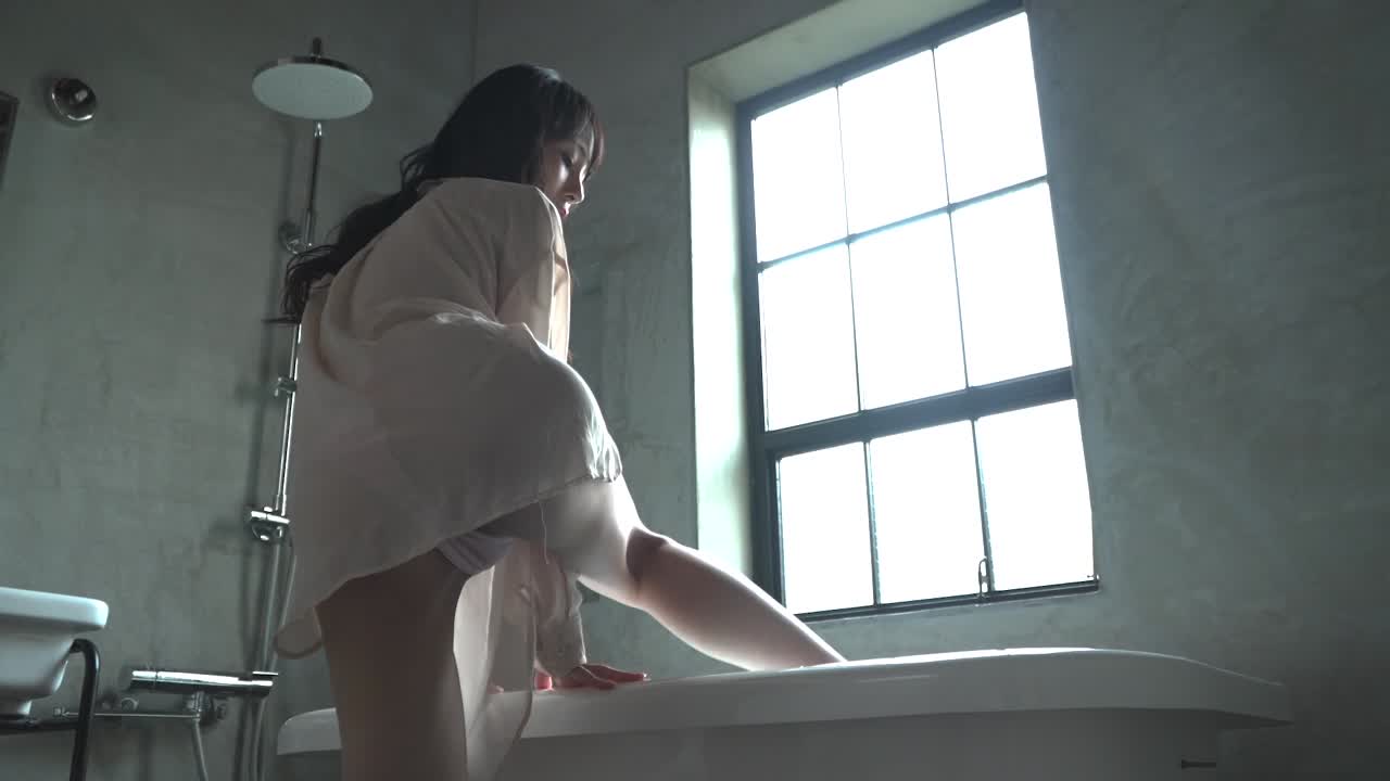 上田紗奈 &amp;nbsp;The 1st NUDE サンプル画像 12
