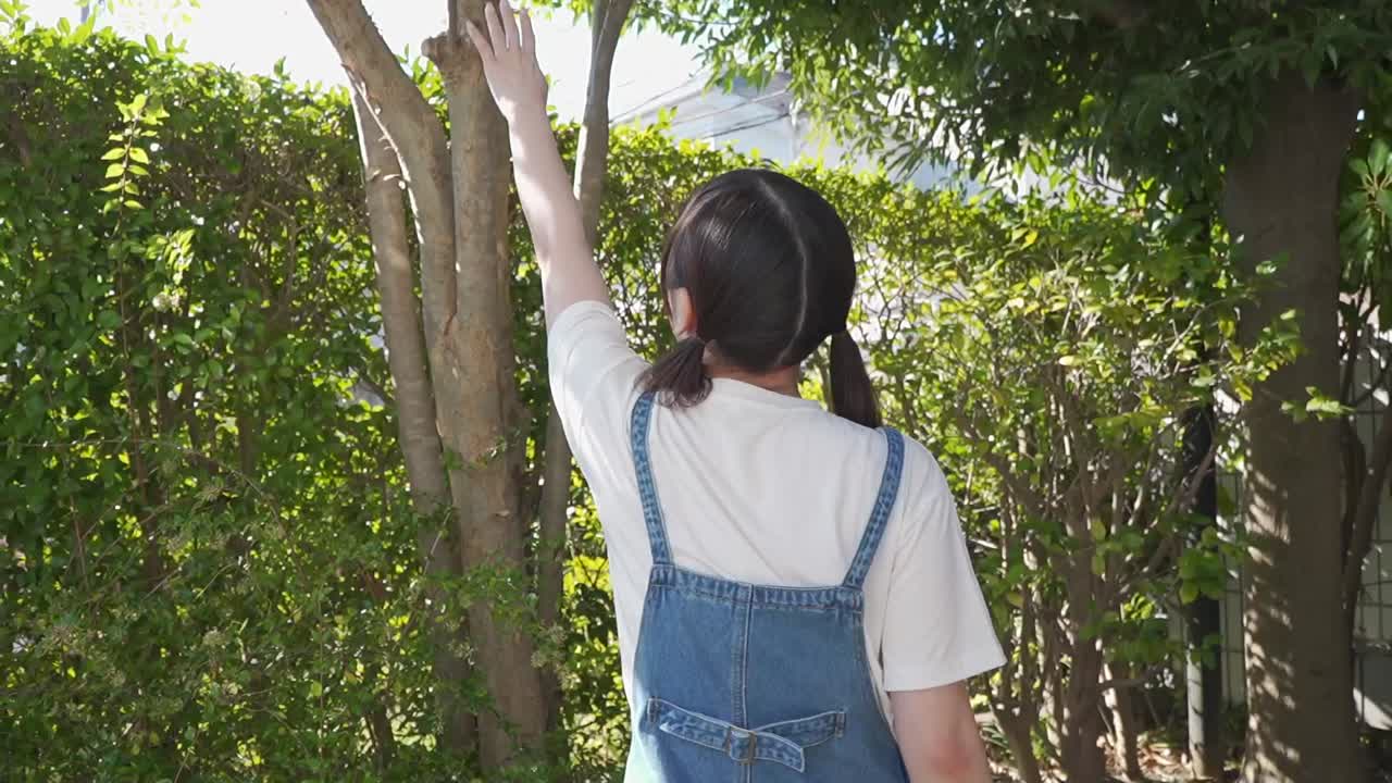 五月ももな  博多出身巨乳アイドル衝撃の出演！！ サンプル画像 13