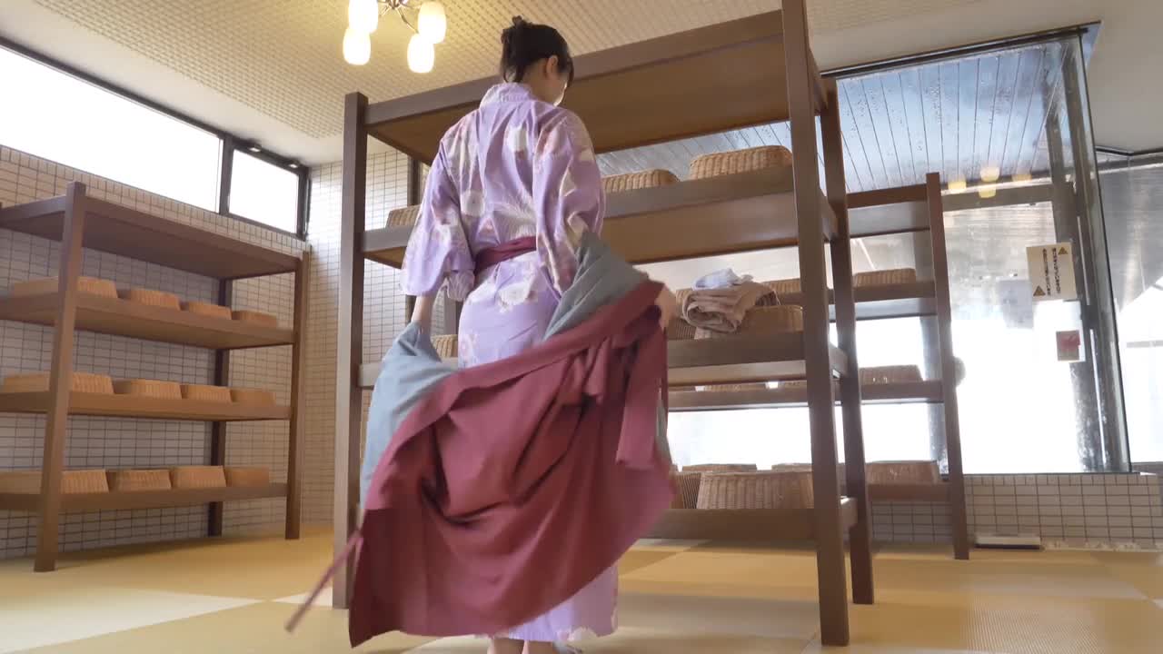 グラビアアイドル達と温泉へ サンプル画像 11