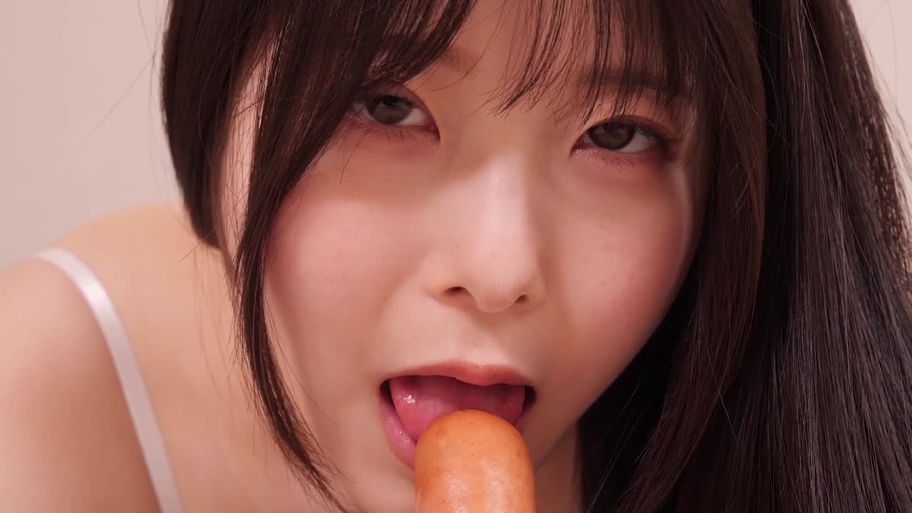 ぴちゃん  LIKE a DOLL サンプル画像 4
