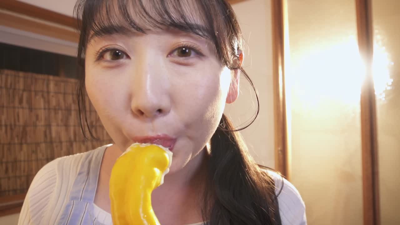 鳥住奈央  築古マンションの管理人さんが可愛いわけない！ サンプル画像 1