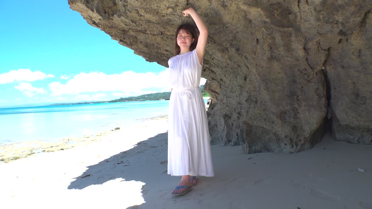 森川泉  青い経験～誘惑の家庭教師～ サンプル画像 1