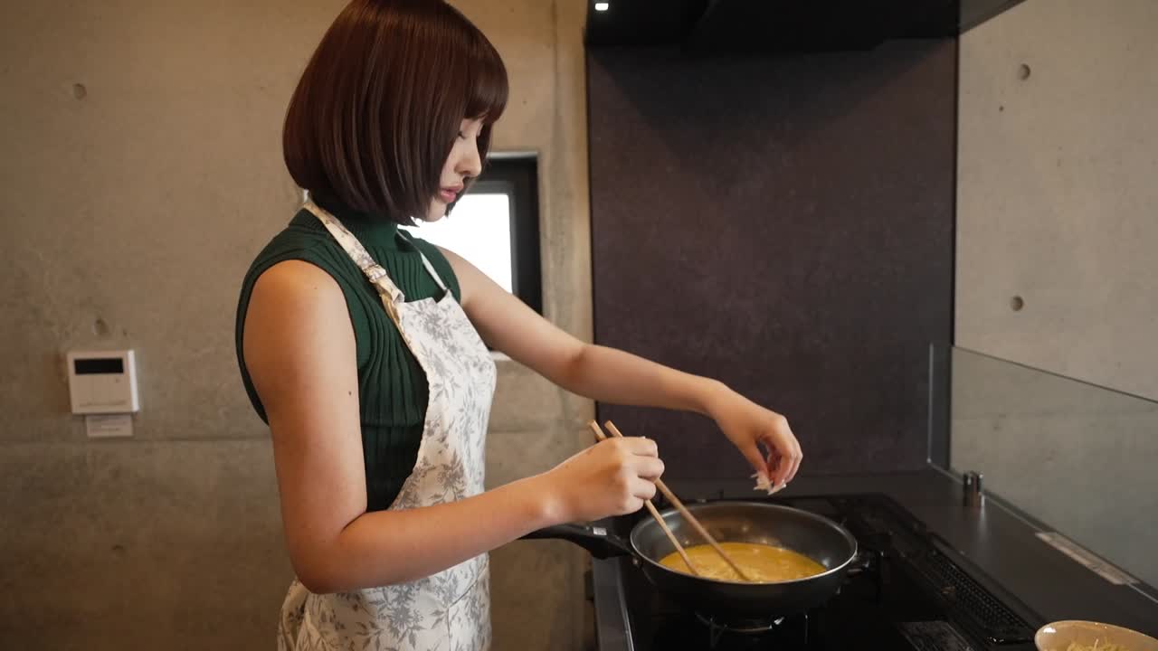 輪湖チロル  キミしか見えない！ サンプル画像 15
