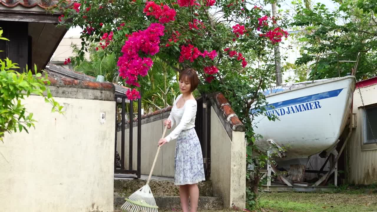 朝比奈祐未  綺麗で痴女な祐未姉さん サンプル画像 2