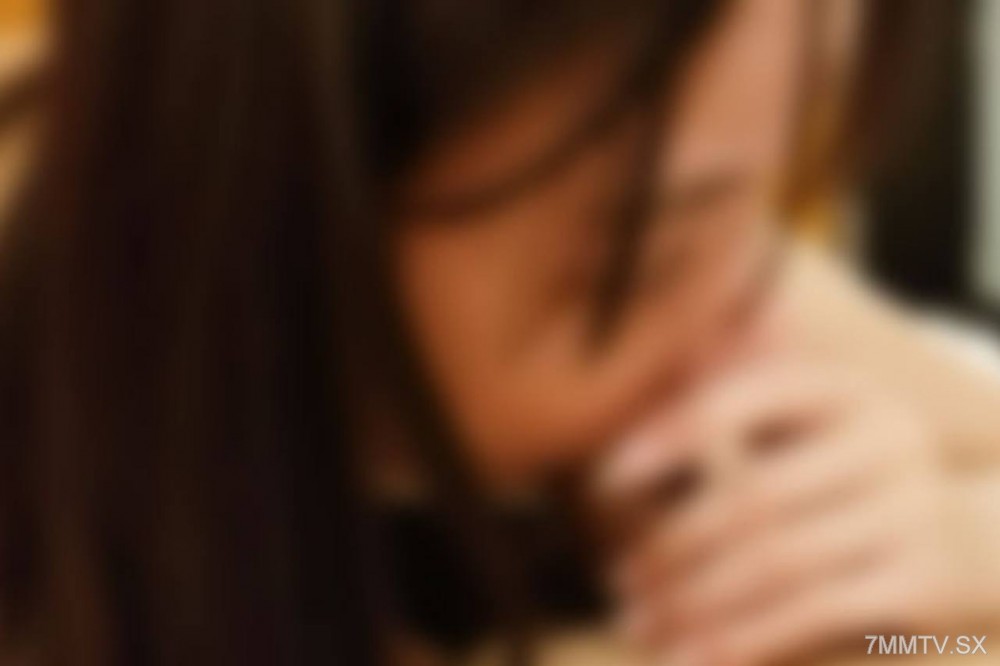 FC2-PPV 4595990 ※1/5まで83％OFF※【ハメ撮り】【中出し】モデル級のスレンダー美人人妻の美体を弄び、綺麗なパイパン陰部に**中出し。 {