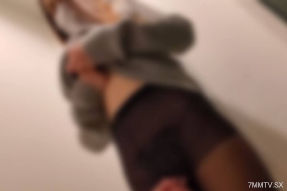 FC2-PPV 4597394 ※1/12まで90％OFF※【素人個撮】【中出し】経営に行き詰まった女社長の口に肉棒を押し込む {