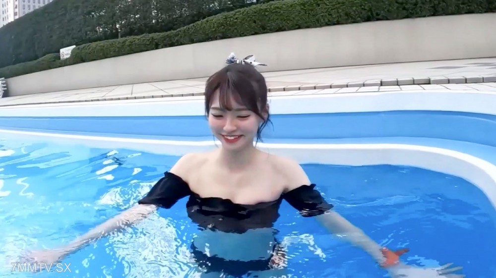 FC2-PPV 4600490 【顔出しサンプルあり】『2025年デビュー グラビアアイドル』今夜限りの緊急出演。約100分に及ぶ生性行為映像。※売り切れ次第終了 {