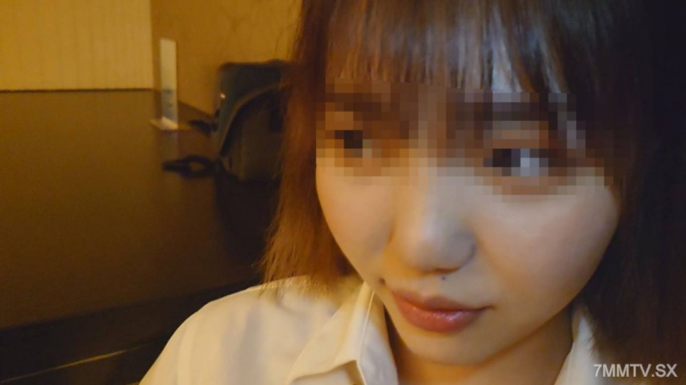 FC2-PPV 4624894 【無・制服コス】デカ尻巨乳を毎晩セックス漬けにして孕ませ覚悟の生中出し【特典で高画質】 {