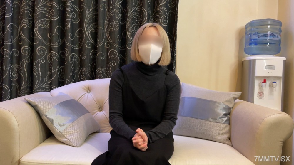 fc2-ppv 4647864 ギャップがエロい美容師27歳。久々のチンポをぶち込まれ我を忘れてヒイヒイ喘ぐ。 {