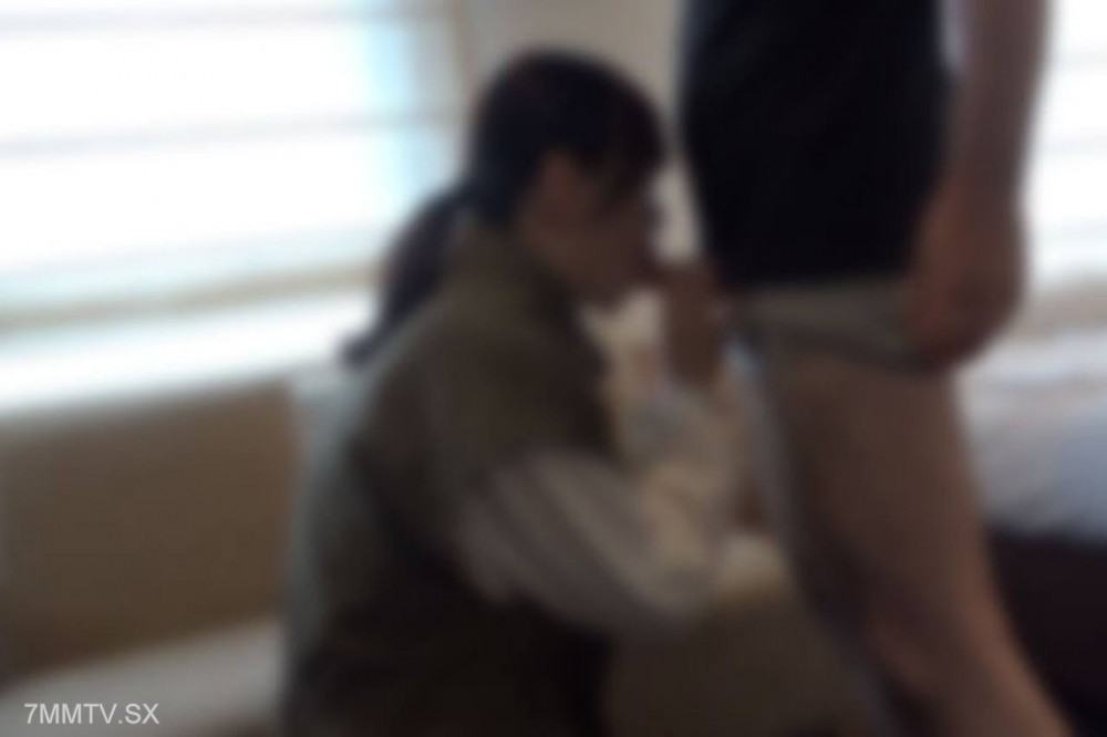 fc2-ppv 4664508 ※4/15まで初回80％OFF※【無修正】【顔出し】男性経験が彼氏だけという美〇ジョが、その鬼畜彼氏にP活を斡旋され…彼氏にも許さなかった中出しをされて放心状態{