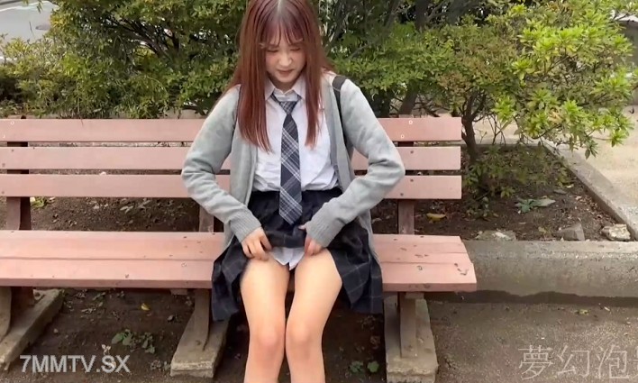 fc2-ppv 4679410 某恋愛TV出演予定の18歳現’K。オーラ抜群の顔立ちに神スタイルの彼女をハメ撮り。愛液ﾀﾞﾀﾞ漏れの膣に堪らず2発も種付け着床。。。