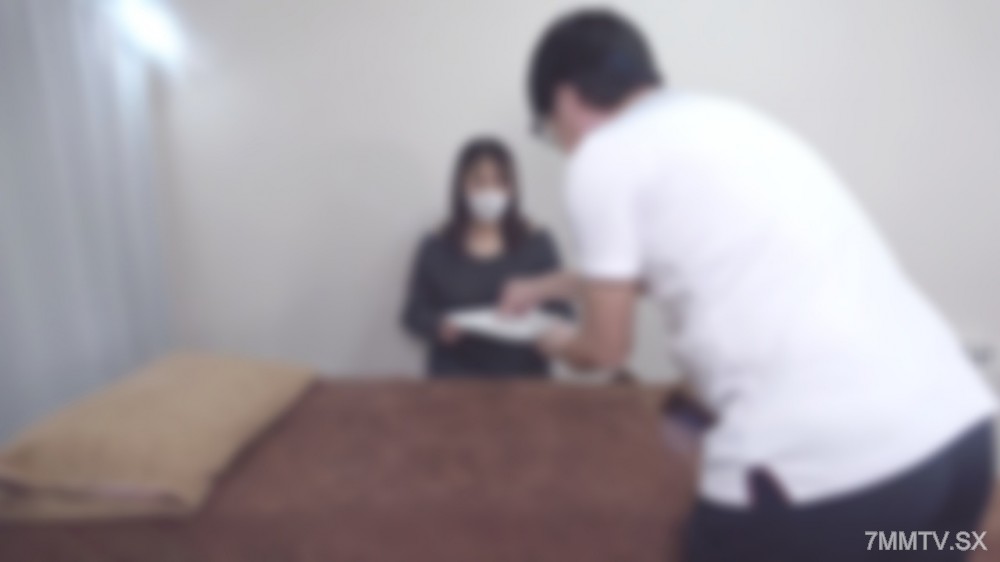 fc2-ppv 4692457 6/1日迄新作セール半額！【無/ハメ】２人のお〇さんがいらっしゃる、４０代半ばの主婦の女性がネット予約で来店してくれました。成熟した肉感的な奥様は育児等で、お疲れのようなので指圧、リンパマッサージでほ