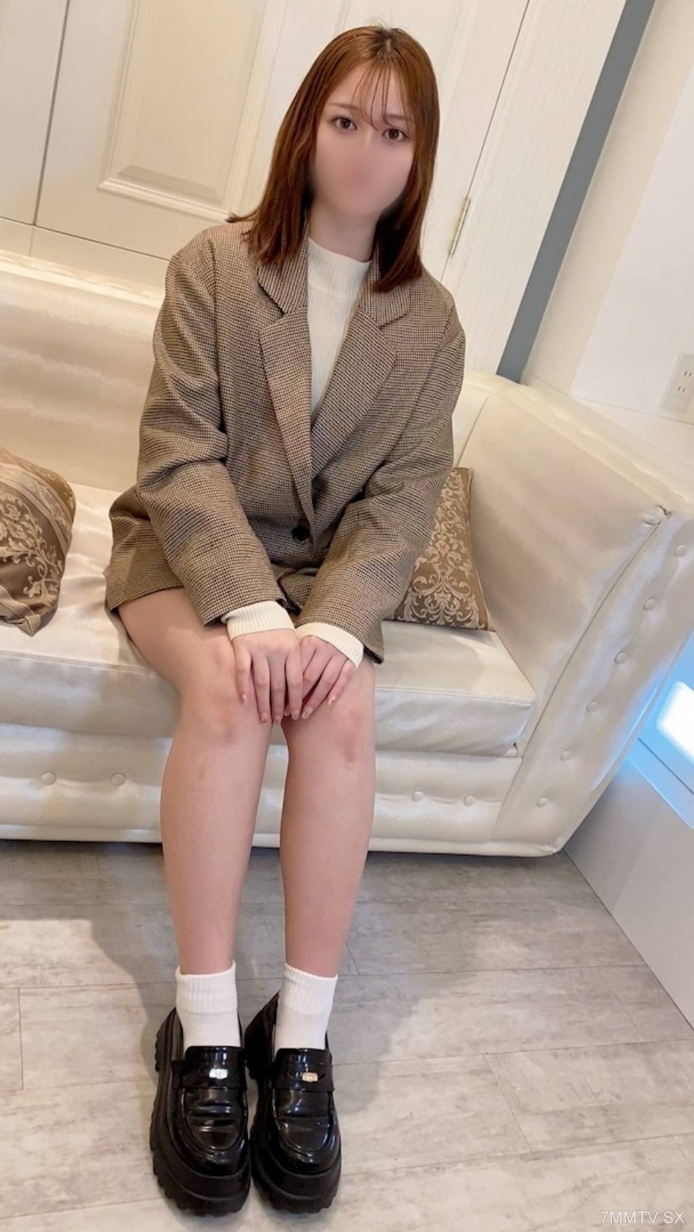 fc2-ppv 4807171 【個撮】ノリの良いミディアムヘアのオシャレ美女 いつの間にか裸にさせられ電マを押し当てられたらあっさりビクイキ。 | FC2コンテンツマーケット