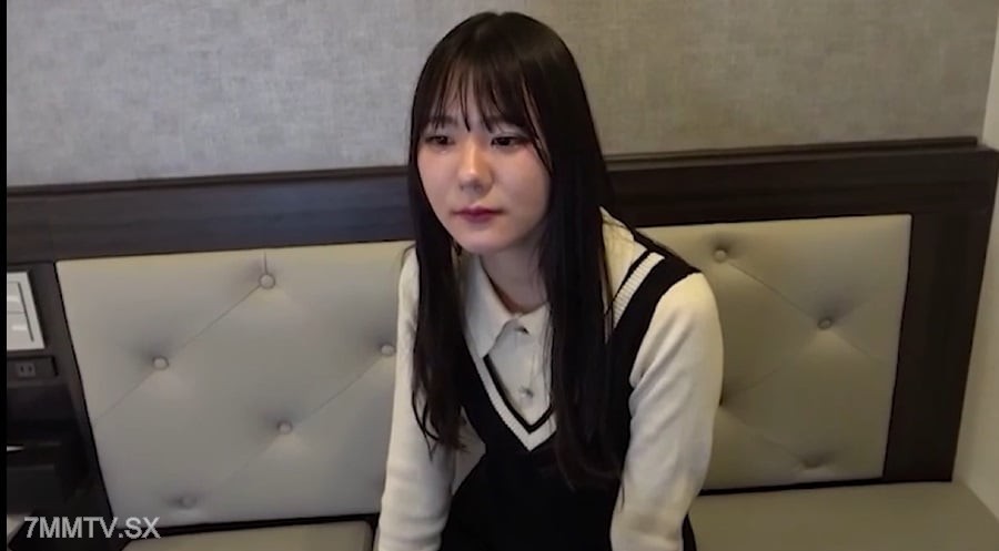 fc2-ppv 4864483 【無修正・完全顔出し】奇跡的に出演OKしてもらえました！！スタイル抜群＆美〇女なのに巨尻!？？ 歯科衛生士の美〇女に容赦なく初顔射と初中出