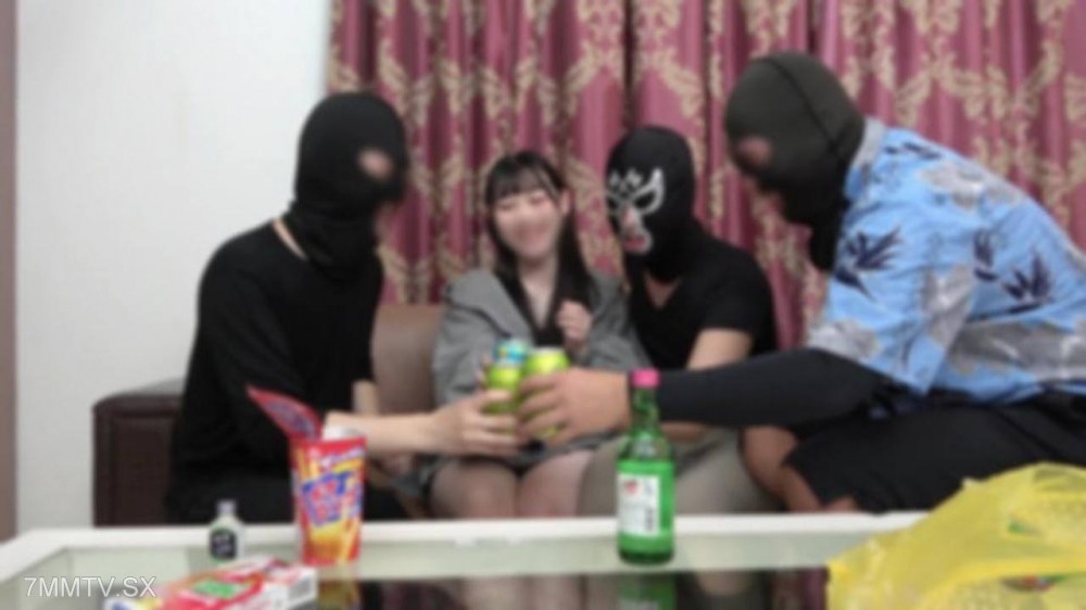 fc2-ppv 4524304 【連続４発中出し】ホームパーティーと称して、高飛車な女を誰が早く孕ませられるかゲームしてきた。 {