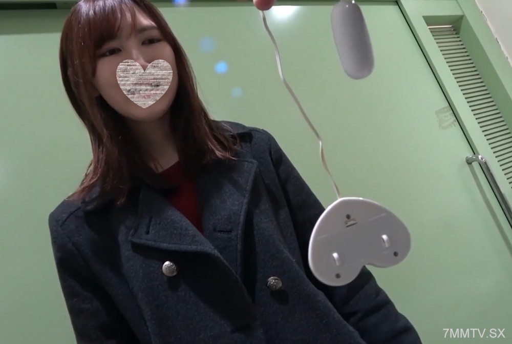 fc2-ppv 4560194 【無・個撮】モデル体型の敏感美女♡リモコンバイブお散歩デート×口内射精！【特典で高画質】 {