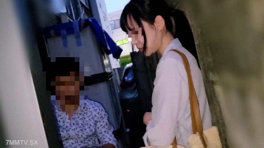 fc2-ppv 4577300 【個人】薄ら笑い若妻にお仕置き他人棒 嫌がりながらも敏感体質は止まらず何度も果て て膣内回収 {