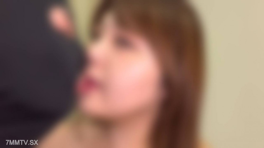 FC2-PPV 4591679 【無修正】25歳ムチムチ美女に中出しマーキング！ 動画史上最多の唾液を出す女性と出会いました {